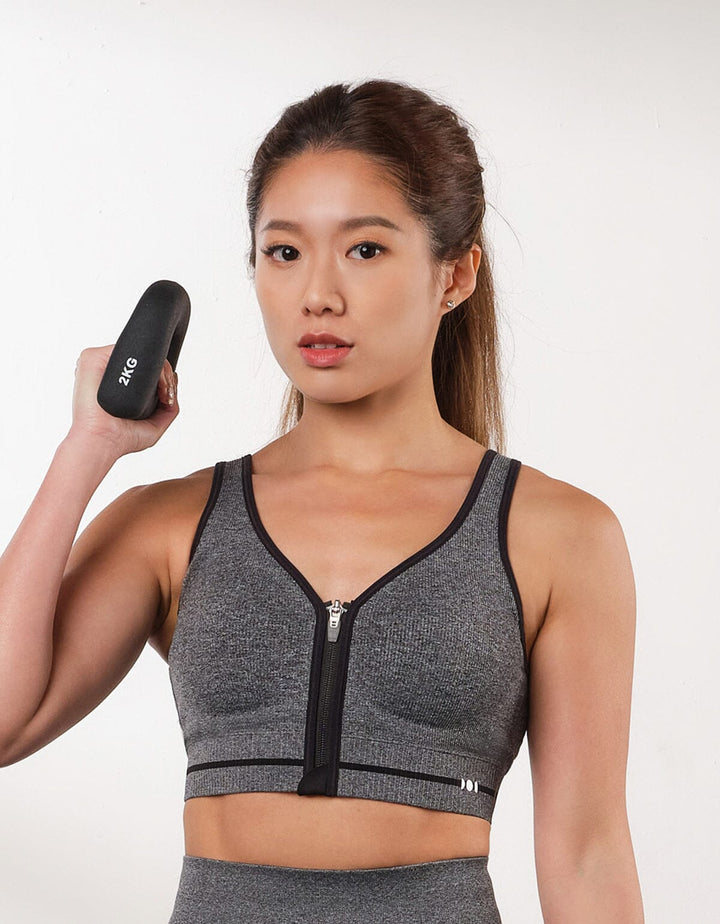 SUSTAINABLE Knit REherbafoam™ REextraSkin™ Medium Impact Zip Front Sports Bra Sports Bra Her own words SPORTS