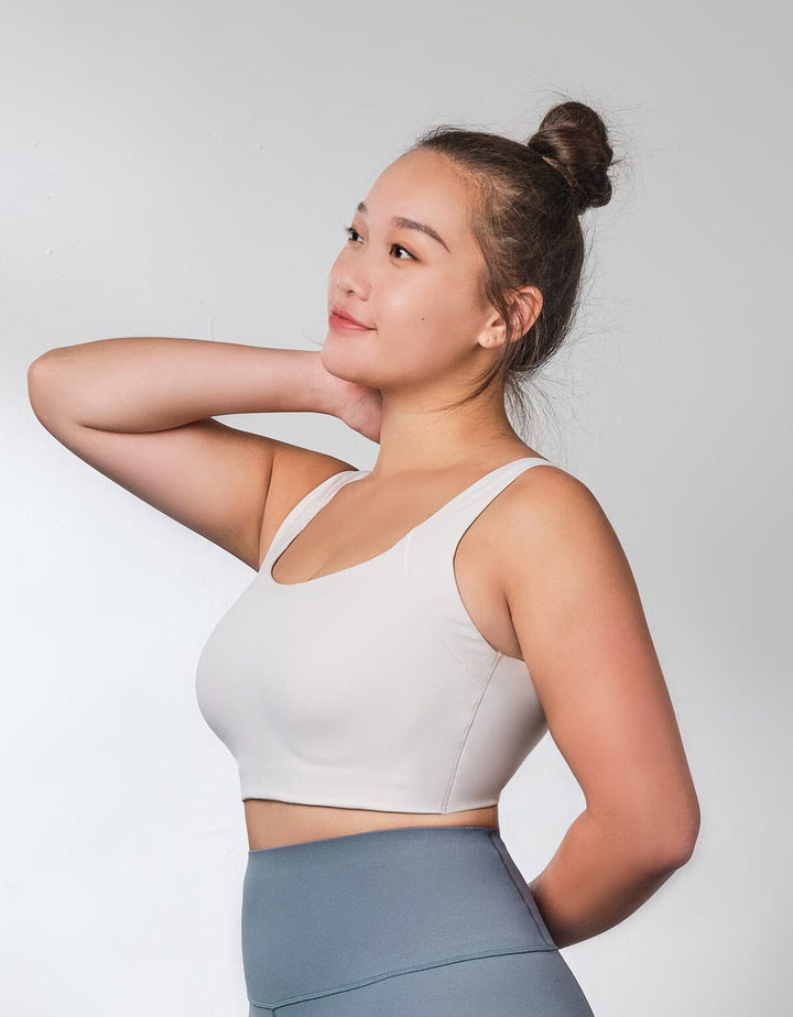 HOW- EFFORTLESS REwickMax™ Medium Impact Yoga Sports Bra Sports Bra Her own words SPORTS