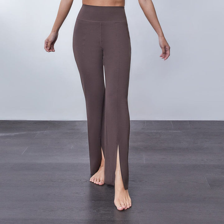 HOW- Effortless Mid-Waist Kick Flare Full length Sports leggings Leggings Her own words SPORTS