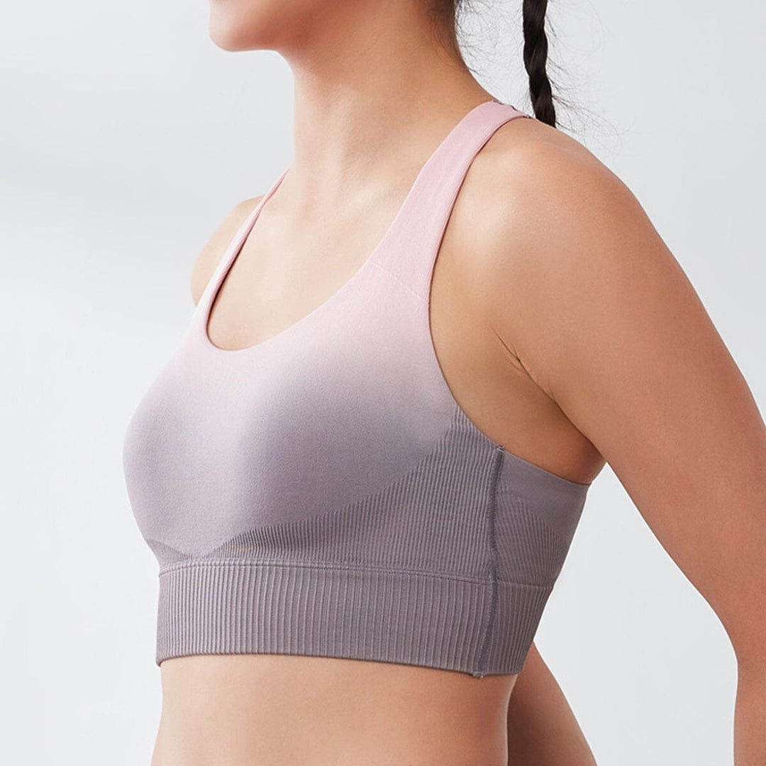 SUSTAINABLE Knit REherbafoam™ REextraSkin™ Medium Impact Sports Bra Sports Bra Her own words SPORTS Cameo Pink x Shark 70B
