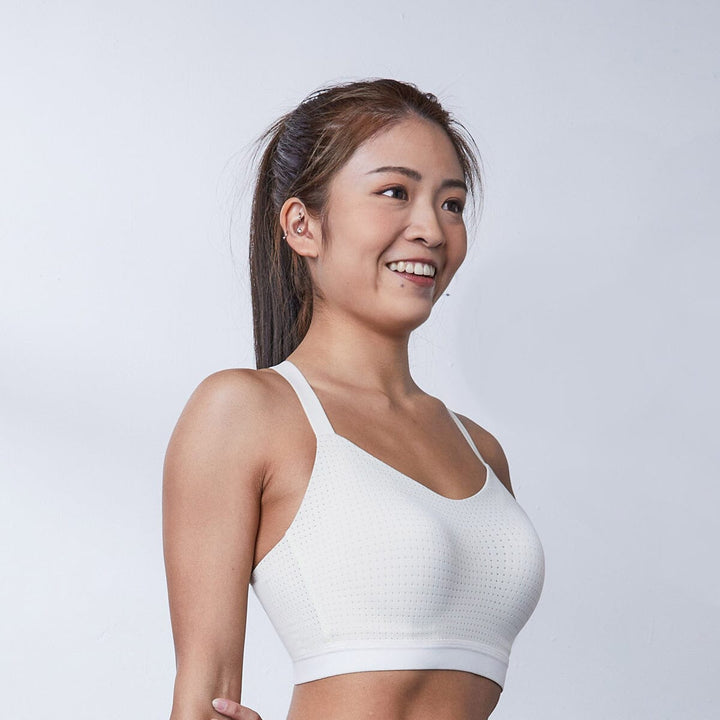 AQUA REmatrixPad™ & REwickMax™ Quick Dry Medium Impact Sports Bra Sports Bra Her own words SPORTS White Asparagus 80B
