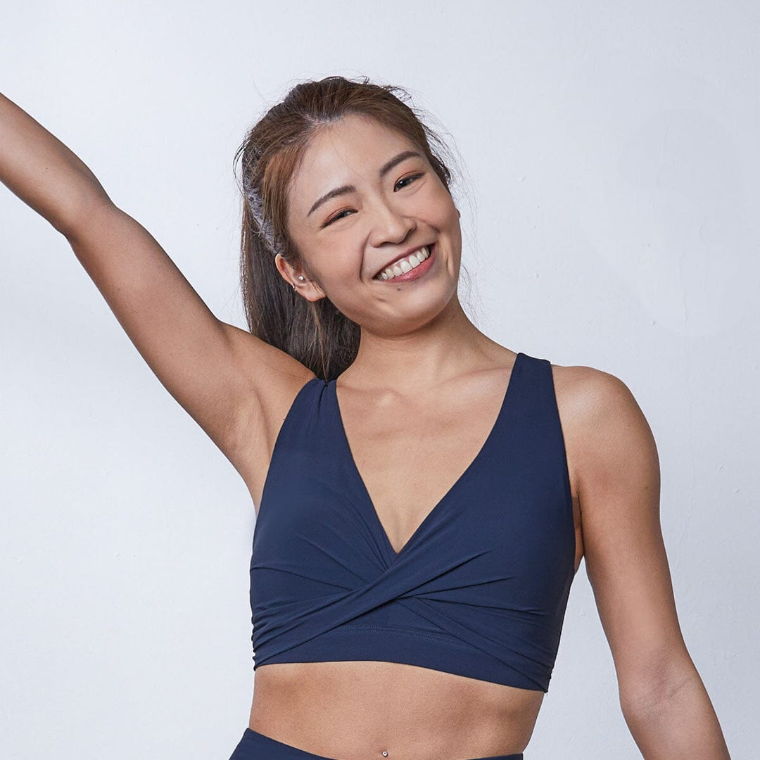 AQUA REextraSkin™ REmatrixpad™ & REwickMax™ Quick Dry Medium Impact Deep V longline Sports Bra Sports Bra Her own words SPORTS