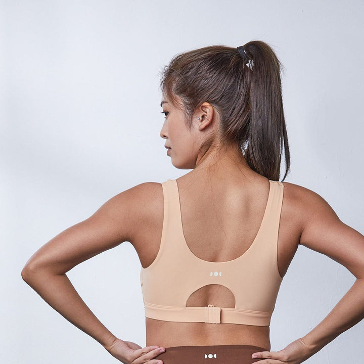 AQUA REextraSkin™ REmatrixpad™ & REwickMax™ Quick Dry Medium Impact Deep V longline Sports Bra Sports Bra Her own words SPORTS