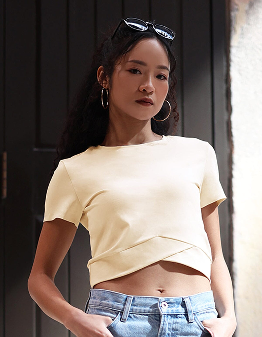 HOW- EFFORTLESS Slim Fit Yoga Short Sleeve Cross Crop Top Tops Her own words SPORTS 