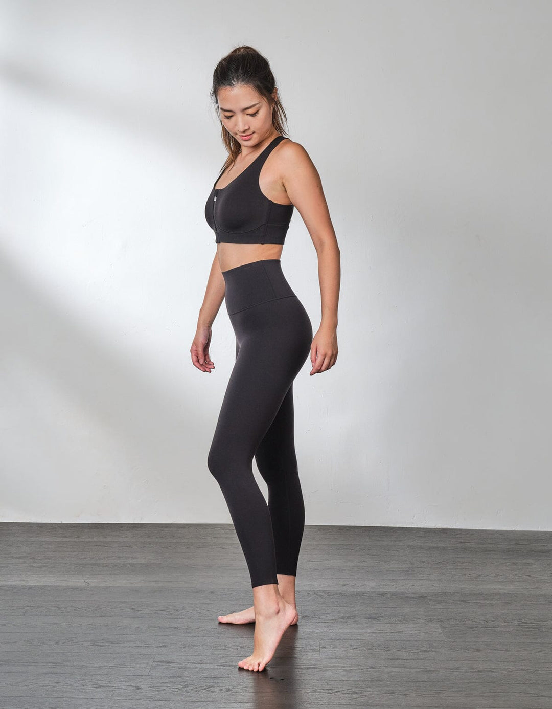 HOW- EFFORTLESS Mid Waist Cropped Sports Leggings Leggings Her own words SPORTS 