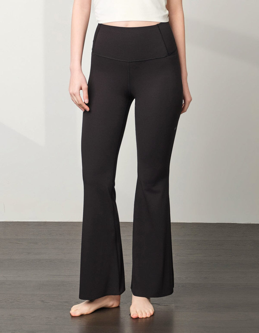 HOW-EFFORTLESS Leggings Her own words SPORTS 