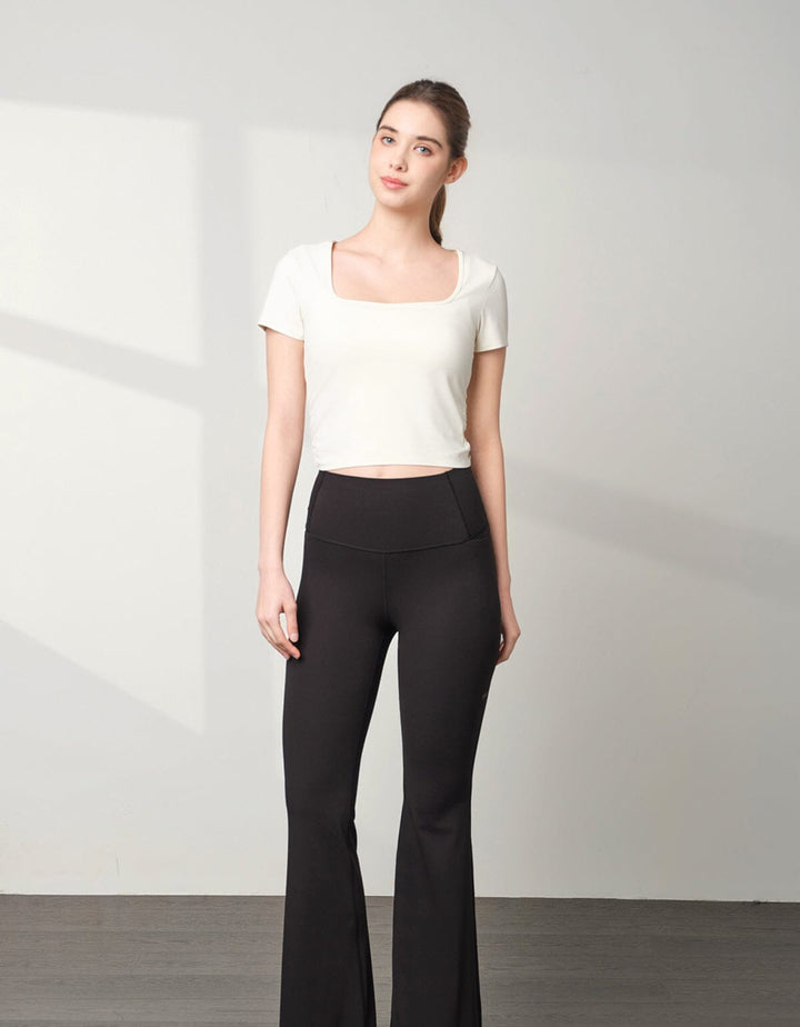 HOW-EFFORTLESS Back Cross Crop Short Sleeve Short Sleeve Her own words SPORTS 