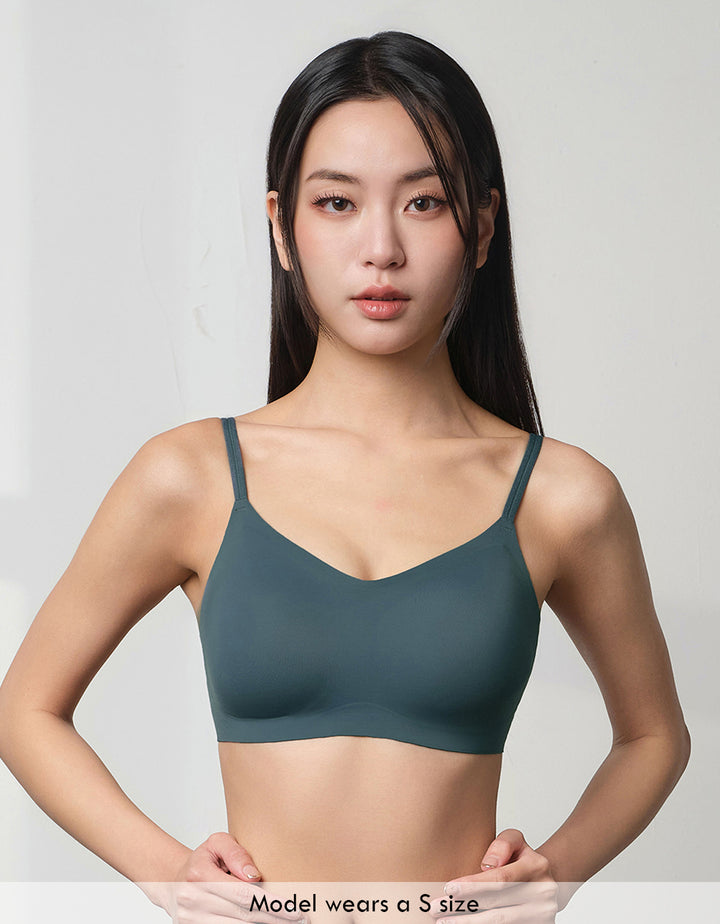INVISIBLE Light Push Up Bralette