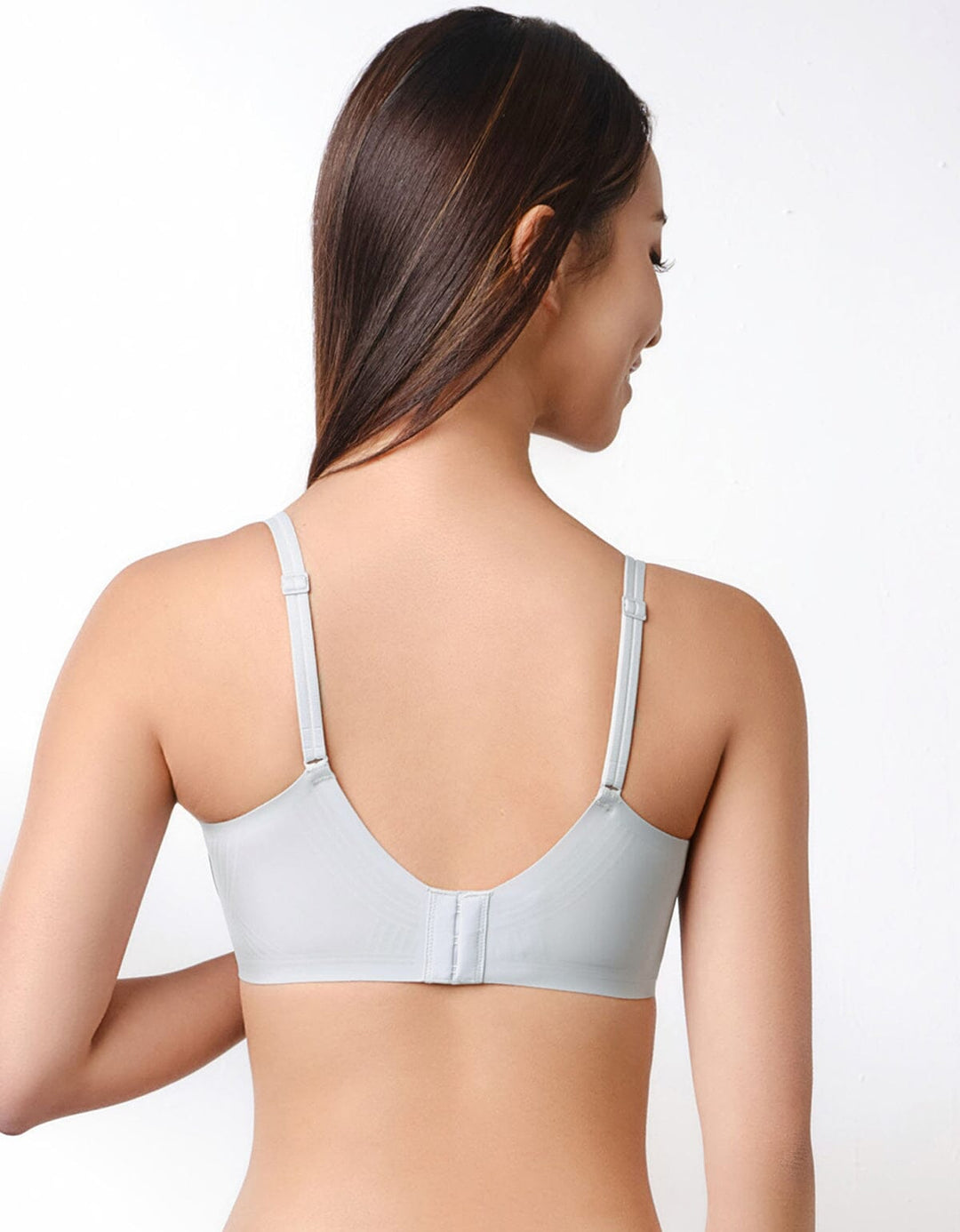 AIRY REwickMax™ & REsiltech™ Deep V Light Push Up W-Wired Bra Bra Her own words 