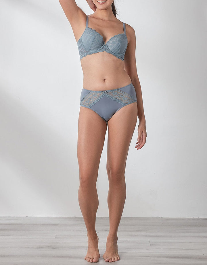 AIRY Spacer Cooling Lightly Lined Lace Bra Bra Her own words 
