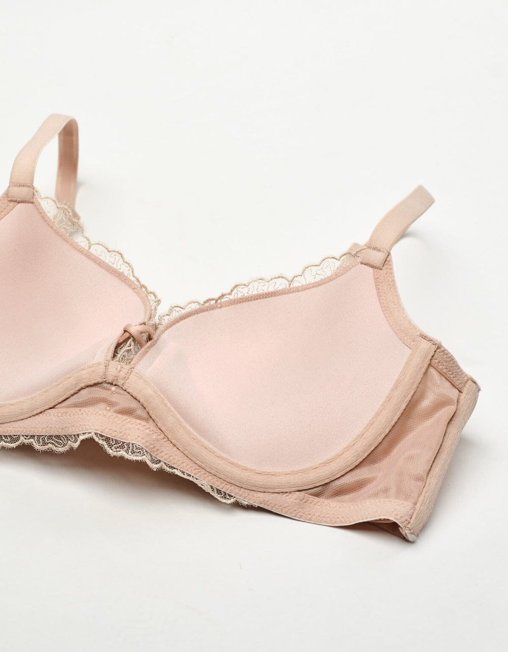 STYLIST Ti-wire RemarshmallowPad™ Soft Touch Medium Push Up Lace Bra Bra Her own words 