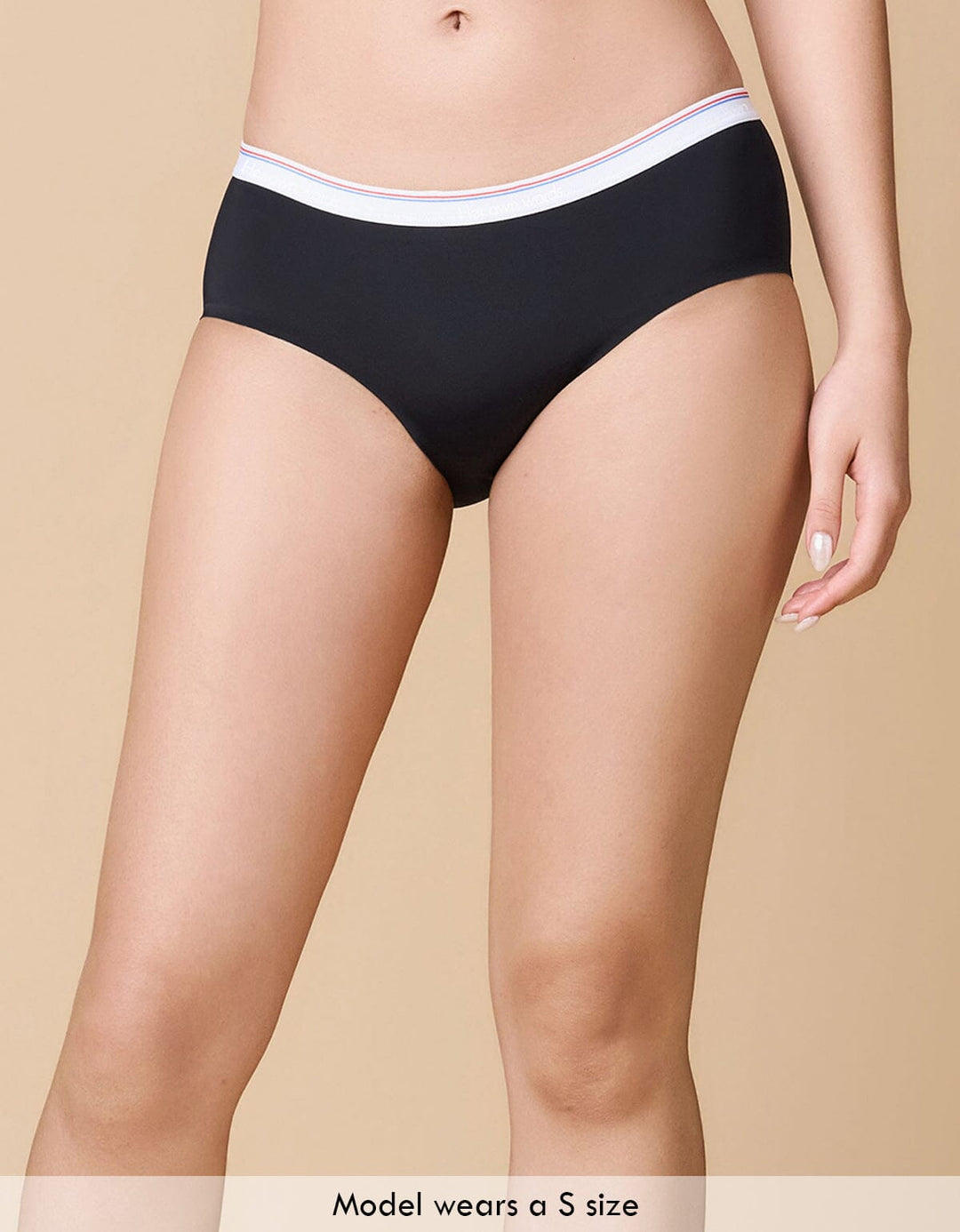 SMOOTHING Logo Contrast Hipster Panty Hipster Her own words 