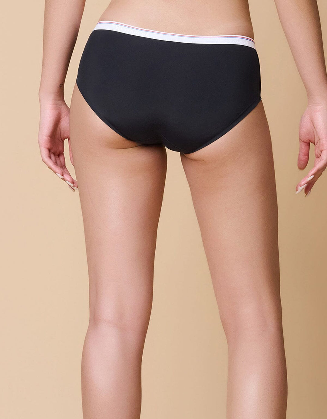 SMOOTHING Logo Contrast Hipster Panty Hipster Her own words 