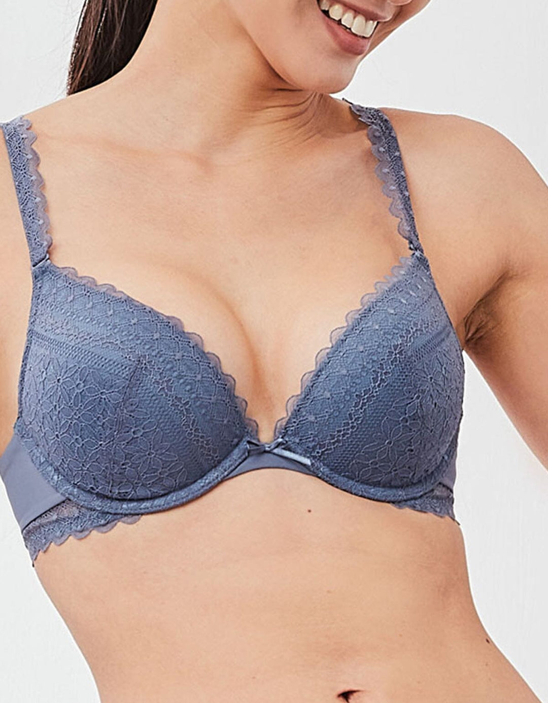 STYLIST Airy Plunge Push Up Lace Bra Bra Her own words 