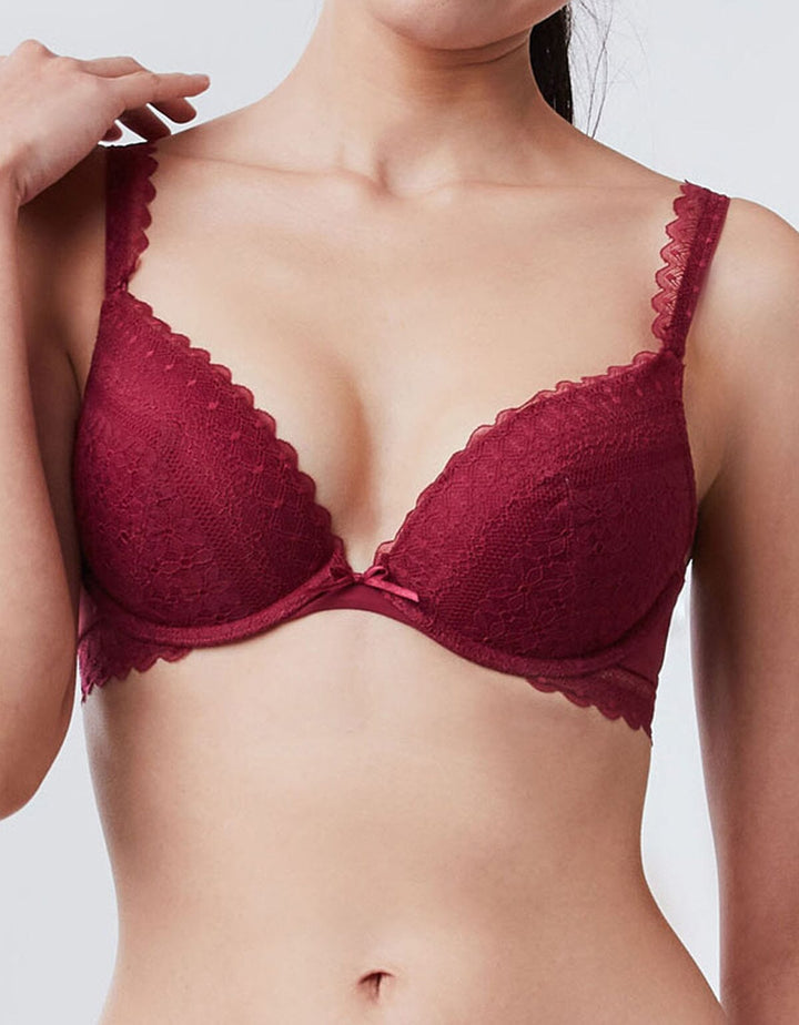 STYLIST Airy Plunge Push Up Lace Bra Bra Her own words 