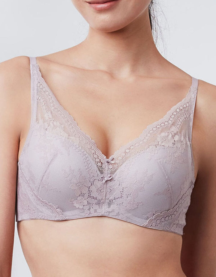 SUSTAINABLE REherbafoam™ Plunge Push Up Lace Bra Bra Her own words 