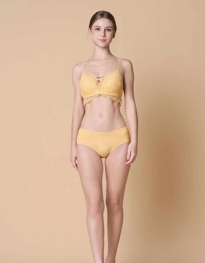 STYLIST Airy Non Wired Lace Bra Bra Her own words 