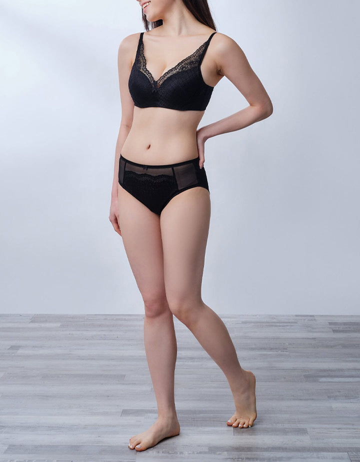 SUSTAINABLE REherbafoam™ Plunge Push Up Lace Bra Bra Her own words 