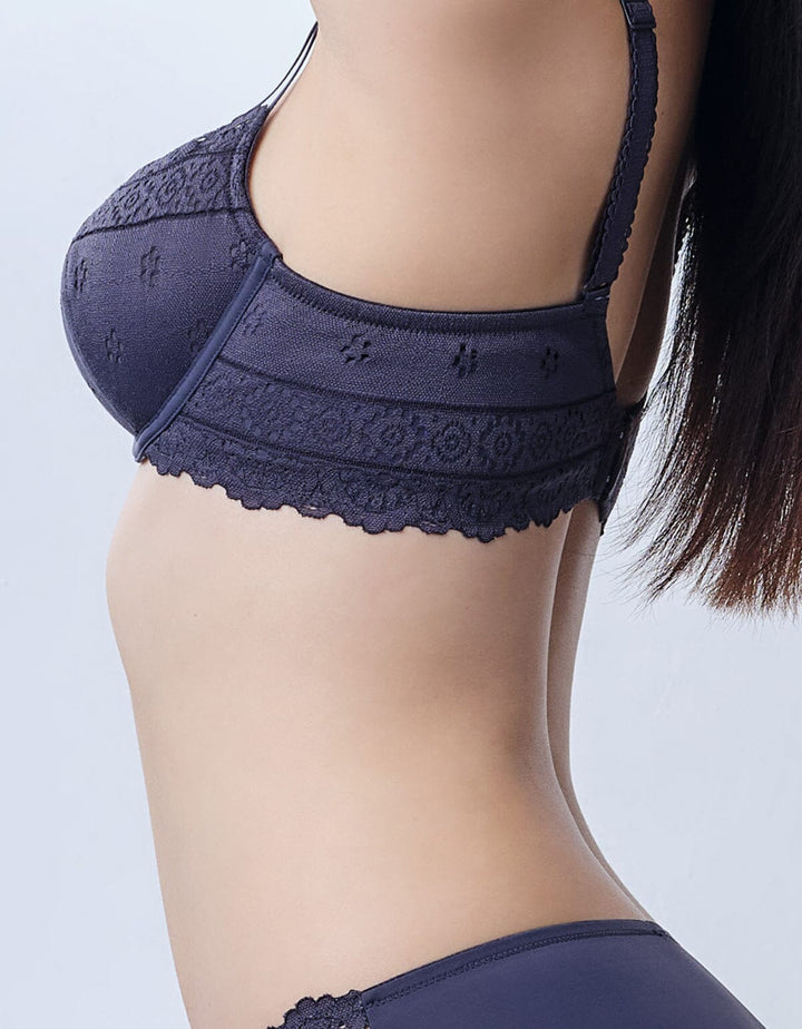 STYLIST Ti-wire REmarshMallowPad™ Plunge Medium Push Up Lace Bra Bra Her own words 