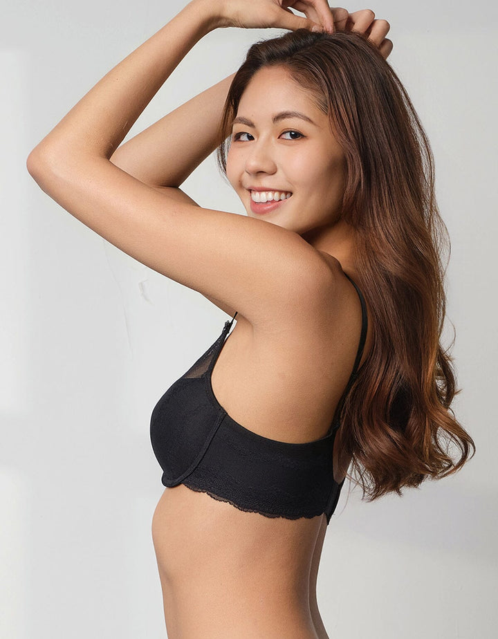 AIRY Ultra Light Deep V Lightly Lined Lace Bra Bra Her own words 