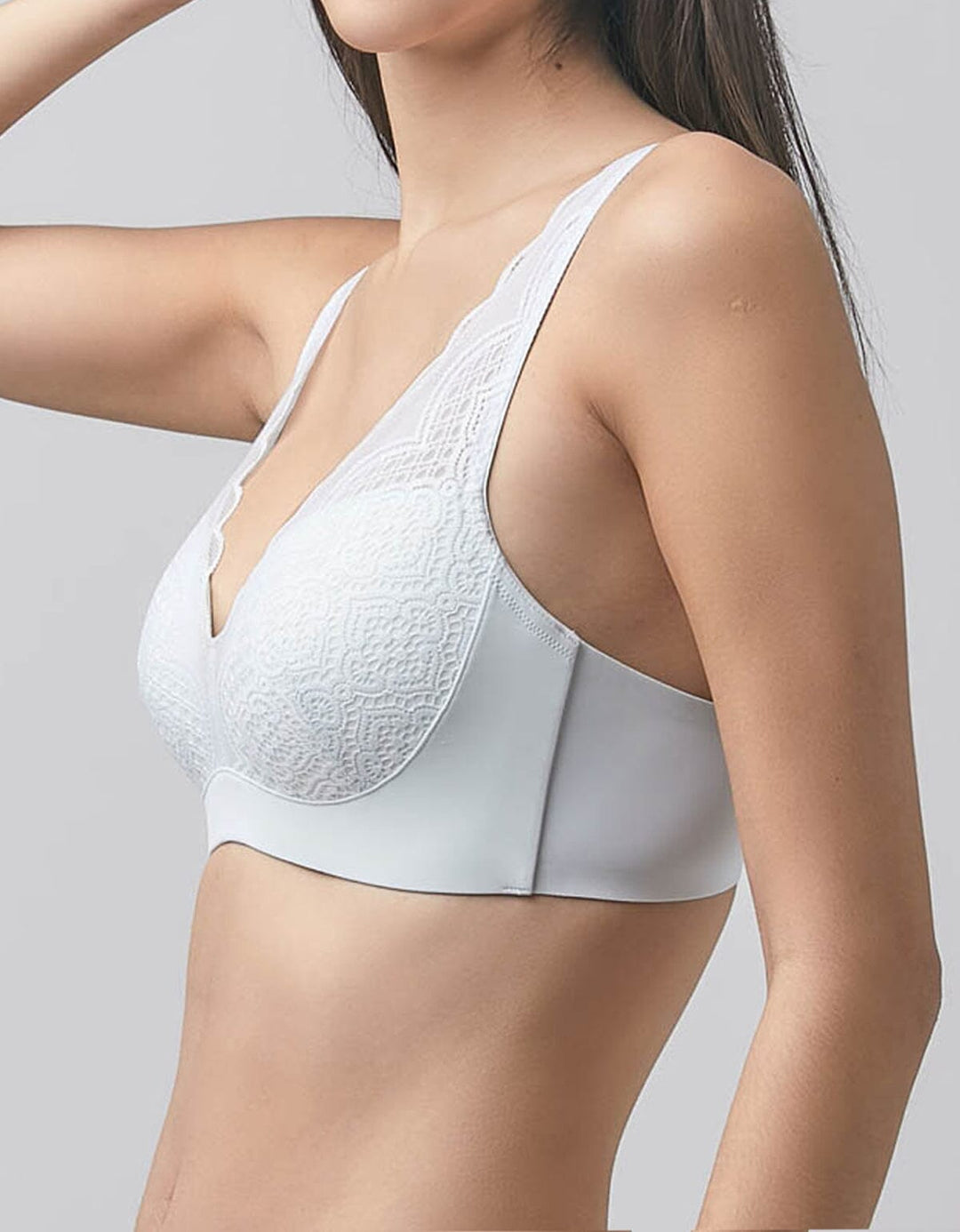 SOLUTION Max Free Plunge W-shape Support Non Wired Lace Bra Bra Her own words New Wan Blue 70B 