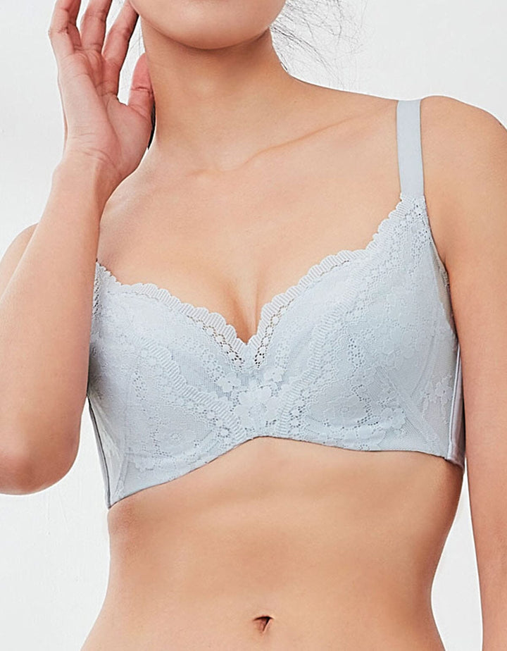 SUSTAINABLE REherbafoam™ Slim-cut & Cushioned Sling Push Up Lace Bra Bra Her own words 