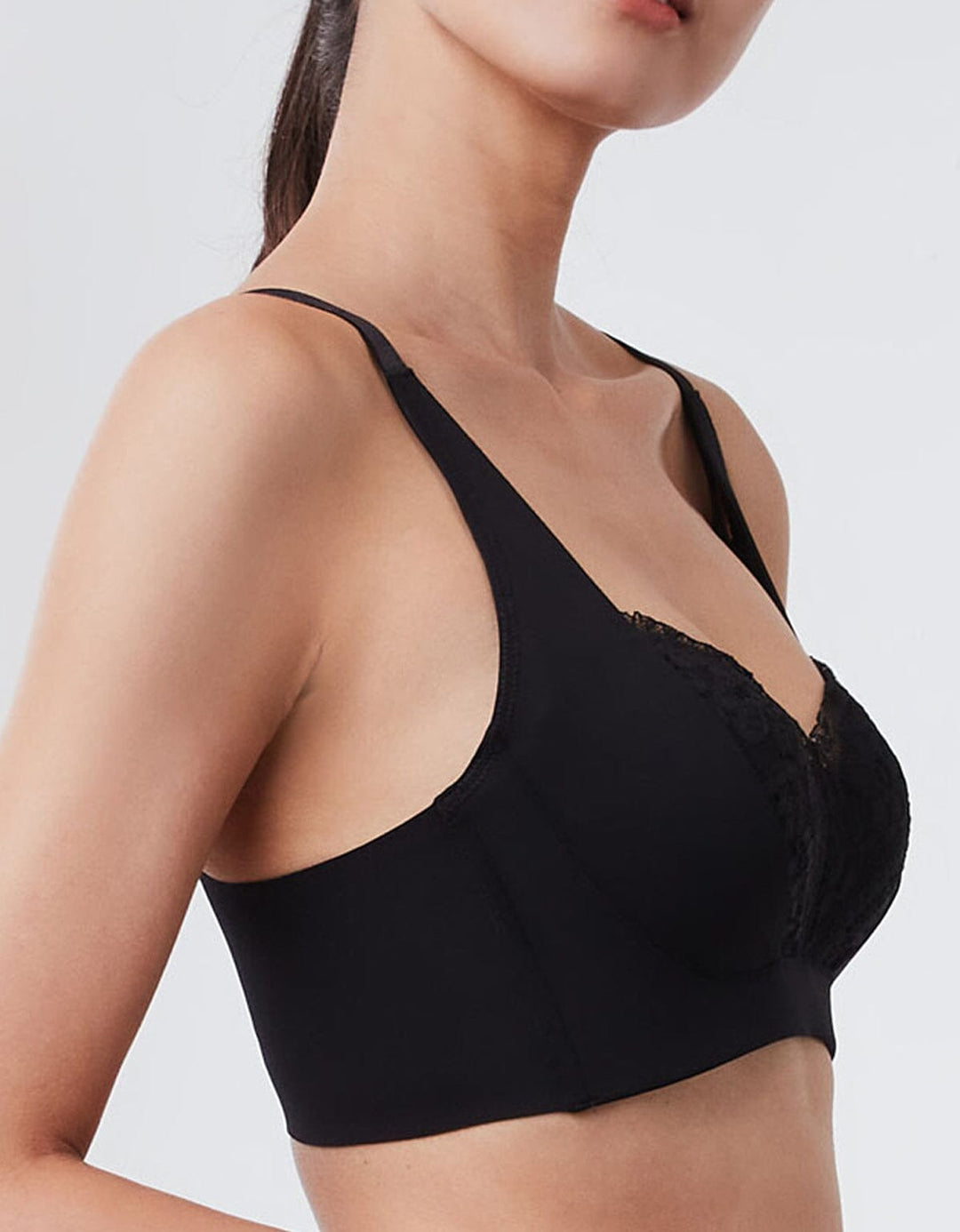 SOLUTION Plus W-Shape Support REsiltech™ Wing Non Wired Lace Bra Bra Her own words Black 70B 