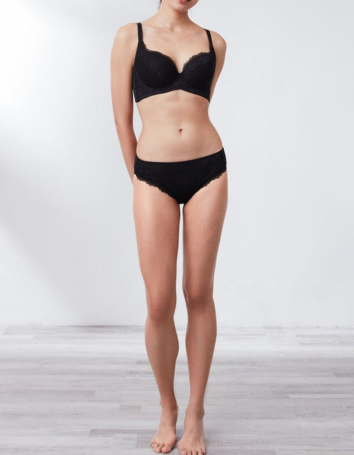 SOLUTION Butterfly Lightly Lined Lace Bra Bra Her own words 
