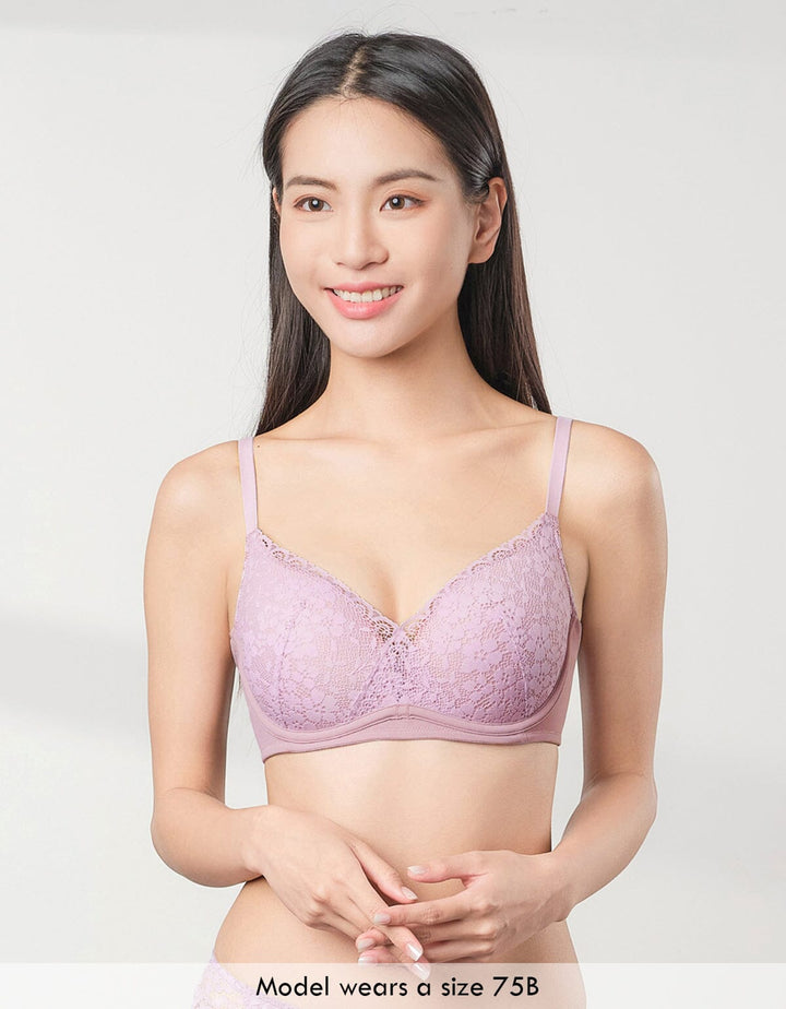 SOLUTION Lightly Lined W-Wired Lace Bra Bra Her own words 