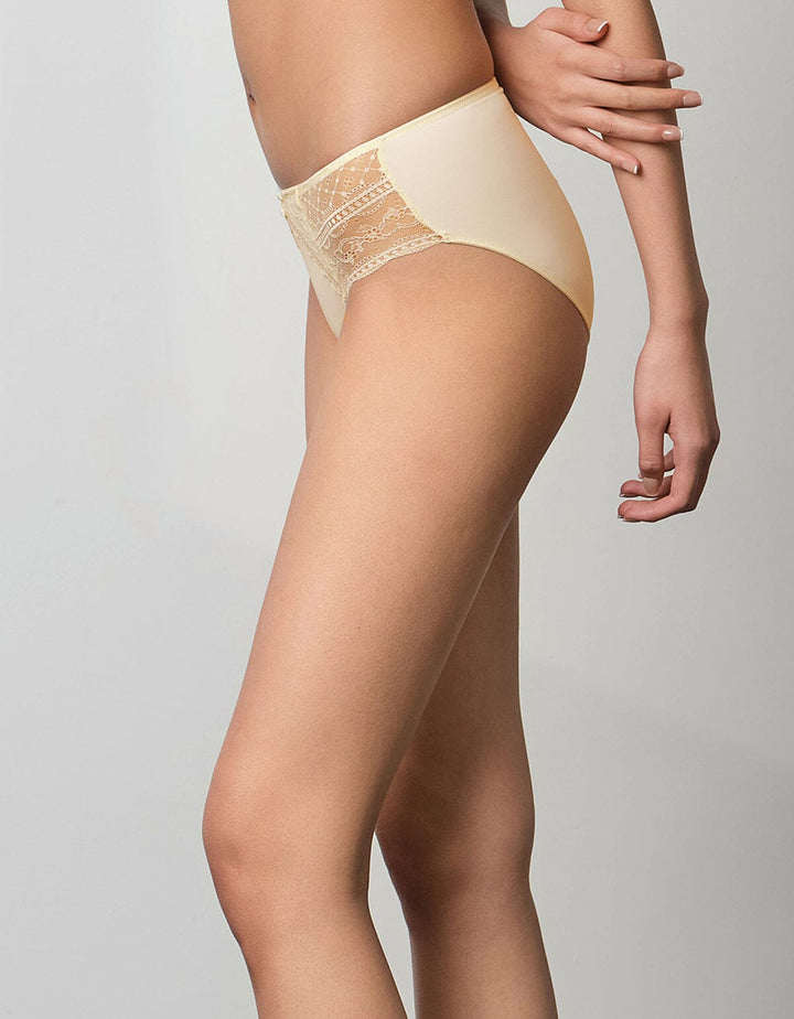 MATCH BACK Hipster Lace Panty Hipster Her own words Vanilla S 