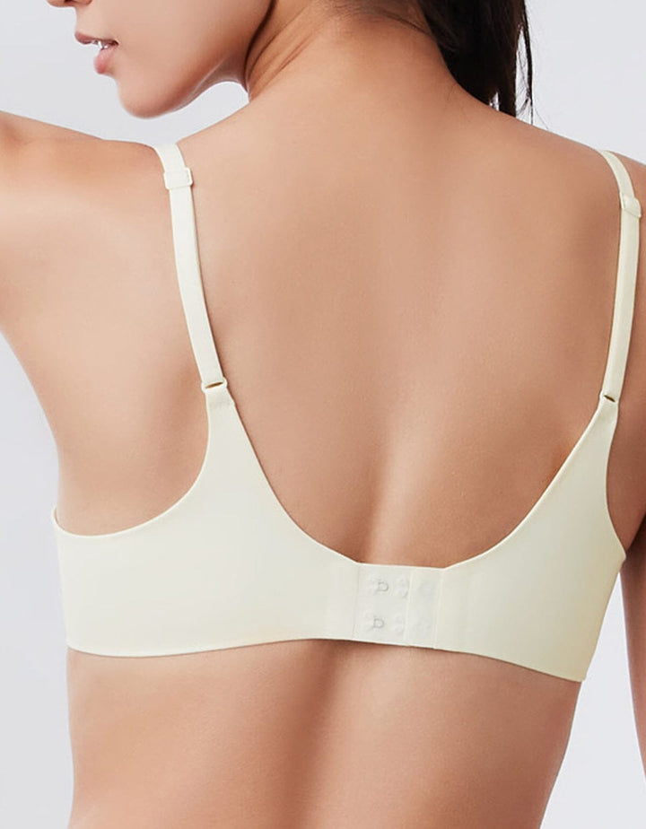 SIGNATURE Lightly Lined Bra Bra Her own words 