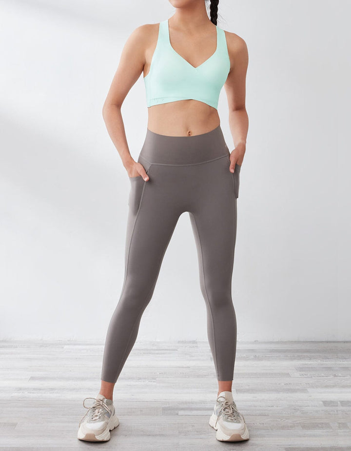 FREE ME V- Neck UV Protection Medium Impact Sports Bra Medium Impact Her own words SPORTS 