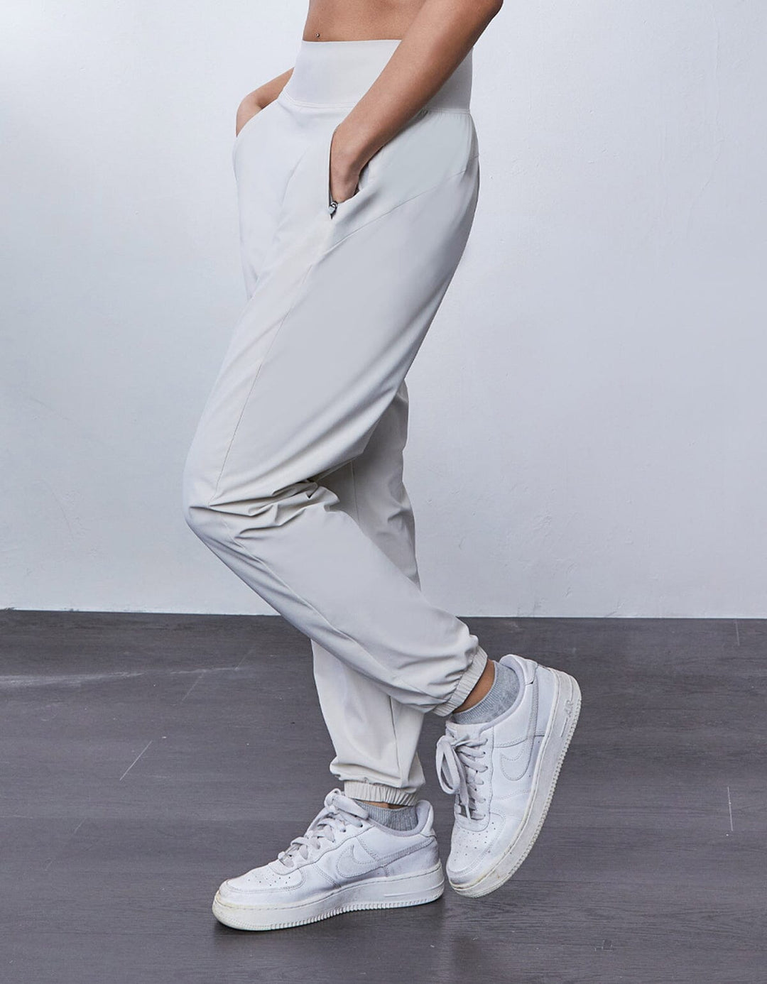 HOW- STAYDRY Mid-Waist Cool Touch Ankle Jogger Jogger Her own words SPORTS Dark White Asparagus S 