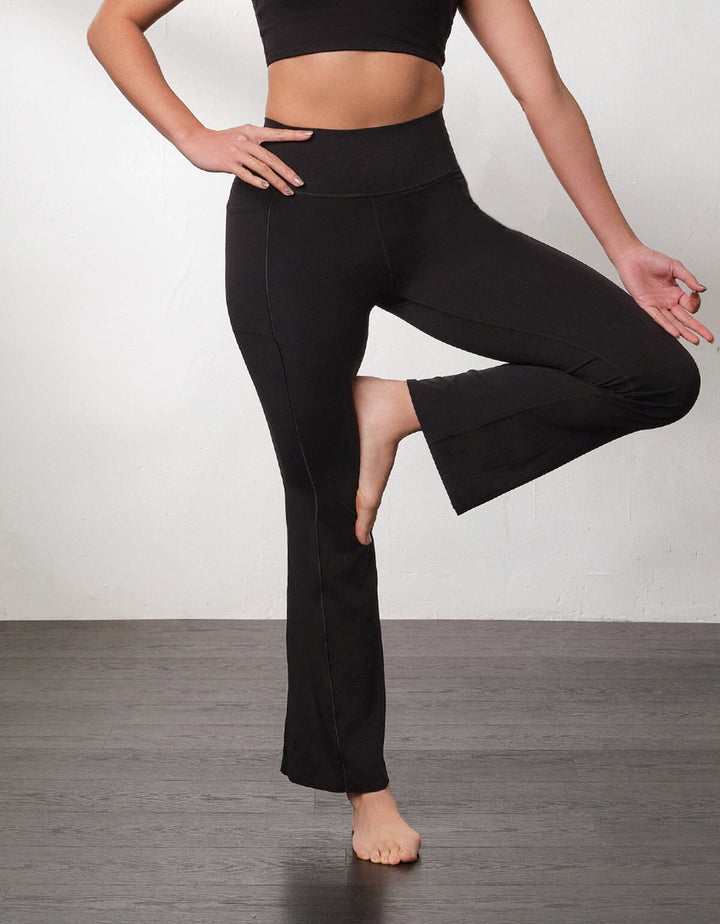 (out of stock) HOW- EFFORTLESS Medium Waist Kick Flare Full length Sports leggings Leggings Her own words SPORTS 