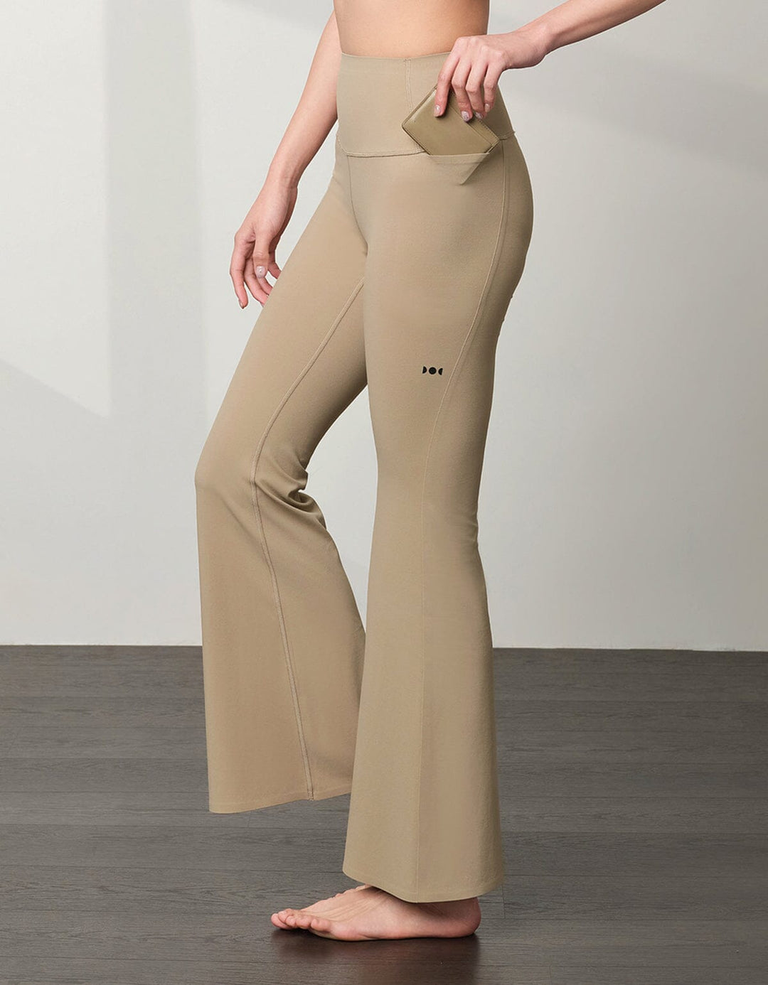 HOW-EFFORTLESS Leggings Her own words SPORTS 