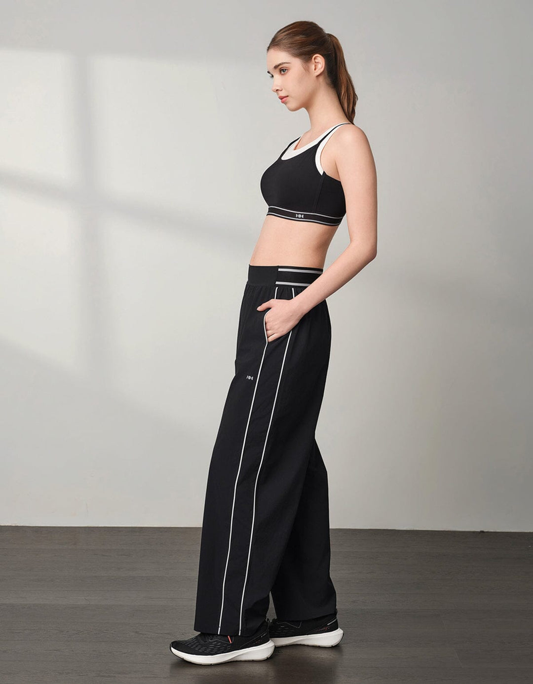 WOVEN Contrast Color Pipping Mid Waist Straight leg Pants Leggings Her own words SPORTS 