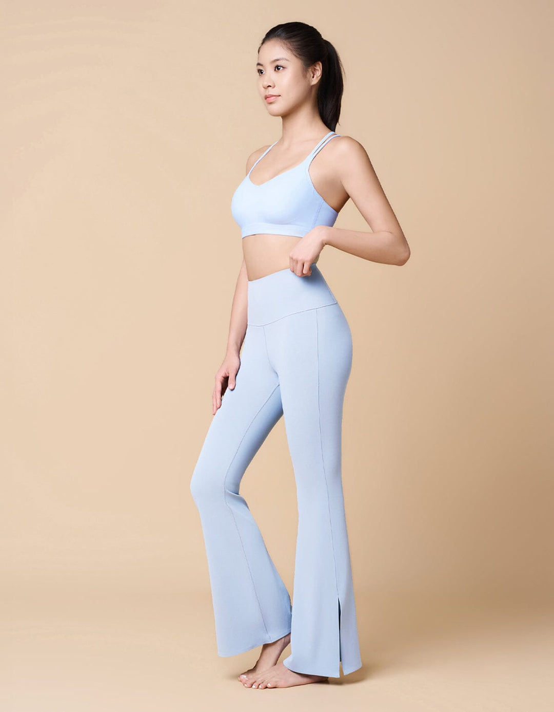 HOW-EFFORTLESS Bounce Free Running Sports bra Sports Bra Her own words SPORTS 