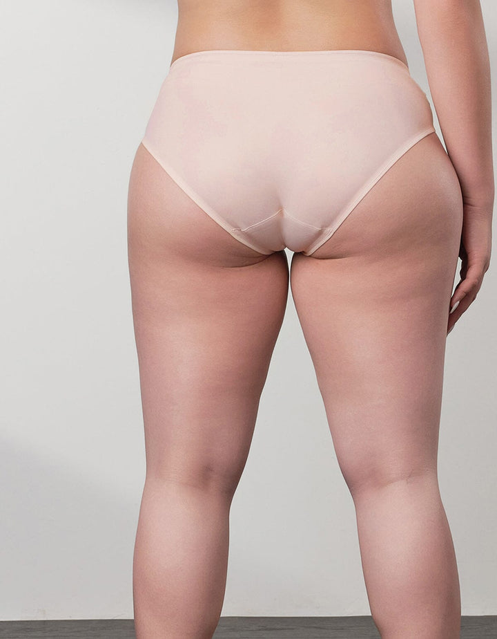 SIGNATURE Bikini Panty Bikini Her own words 